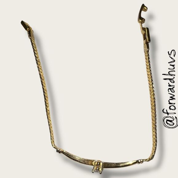 Bundle Sale 3 for $15 | Vintage Avon Gold Tone Bracelet - Small Wrist Fit - Picture 4 of 9